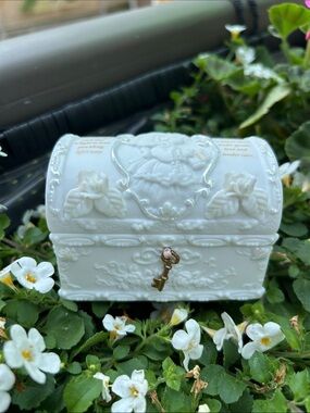 Vintage Precious Moments Chest with Child’s Necklace